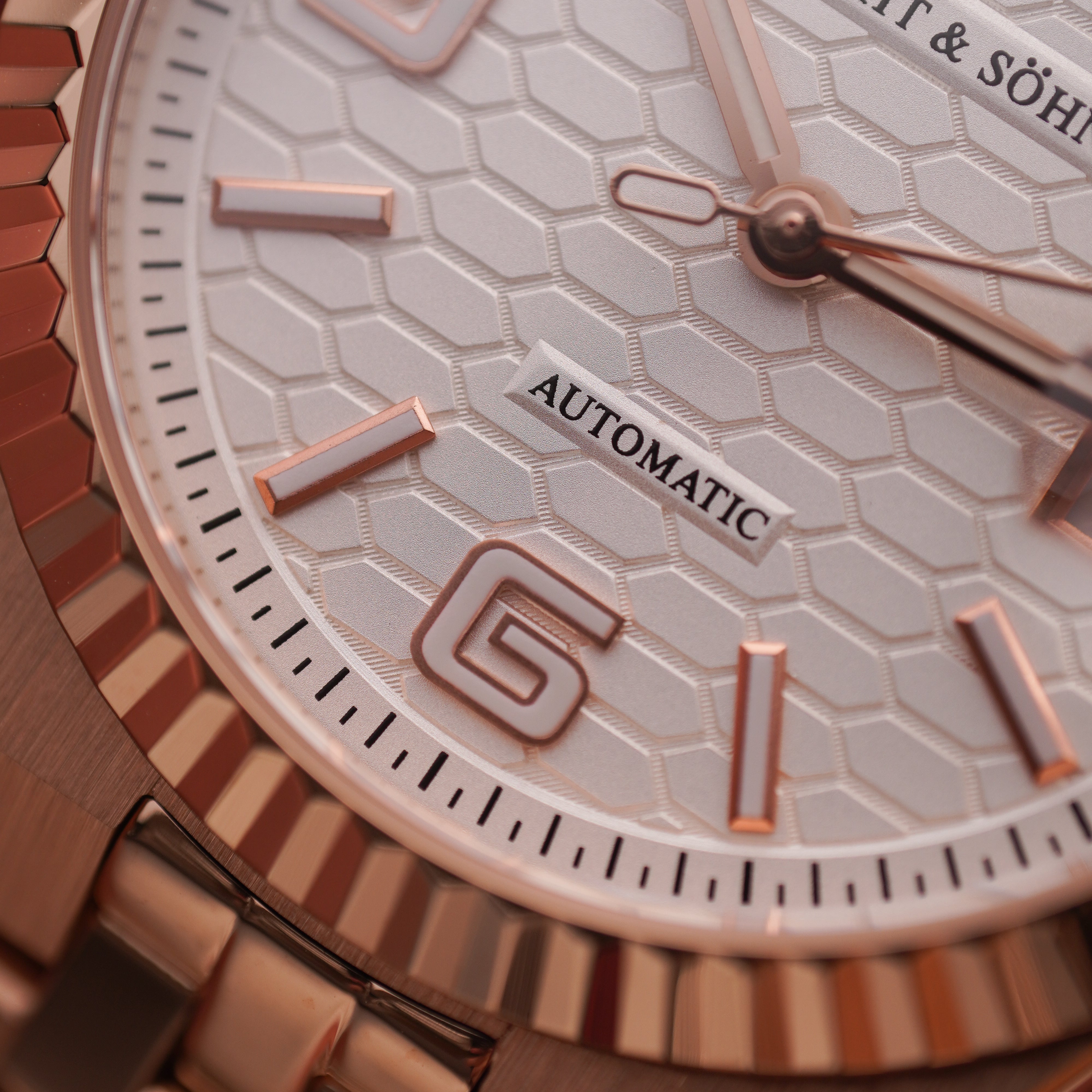 Specht & Söhne SP0043A Land-Dweller Automatic